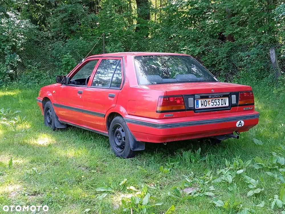 Nissan Sunny - 3
