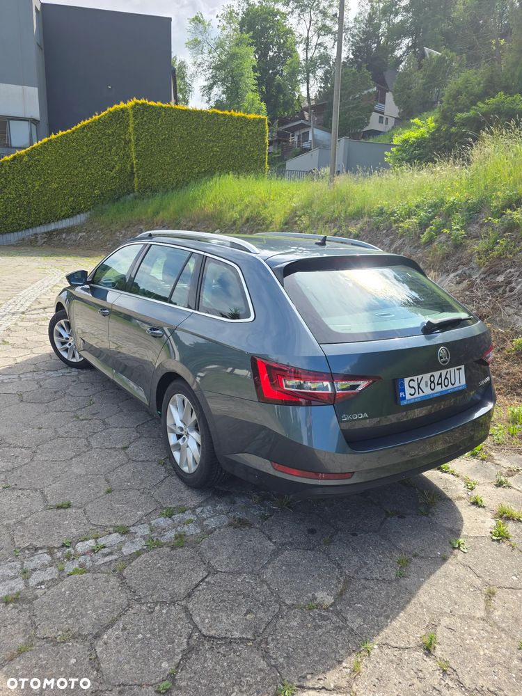 Skoda Superb 2.0 TDI Style DSG - 3