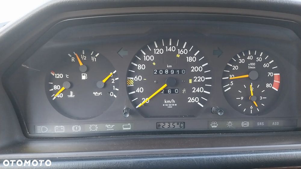 Mercedes-Benz W124 (1984-1993) - 13