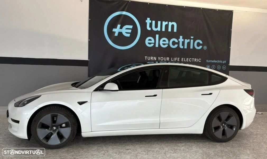 Tesla Model 3 Standard Range Plus RWD - 1