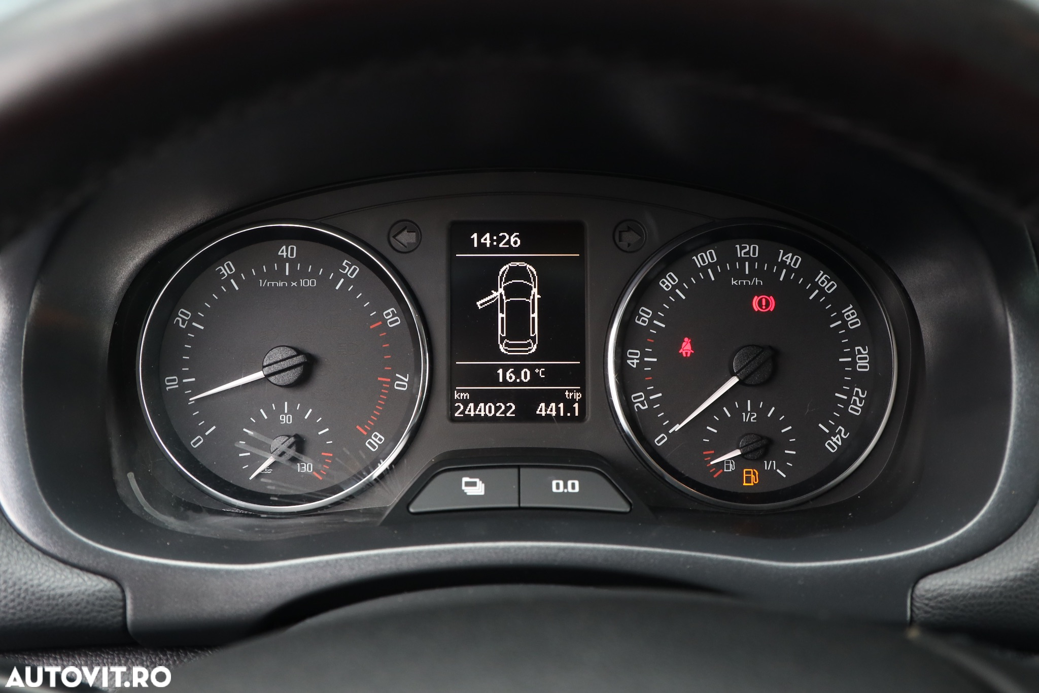 Skoda Fabia 1.2 TSI Active - 8
