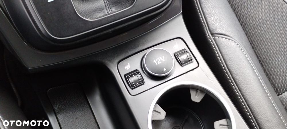 Ford Kuga 2.0 TDCi 4x4 Titanium - 20