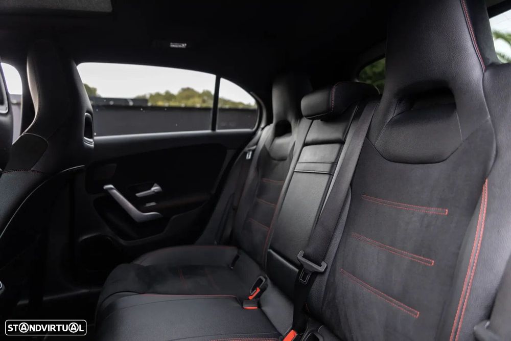 Mercedes-Benz A 180 - 52