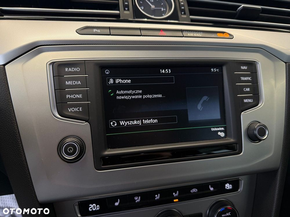 Volkswagen Passat - 26
