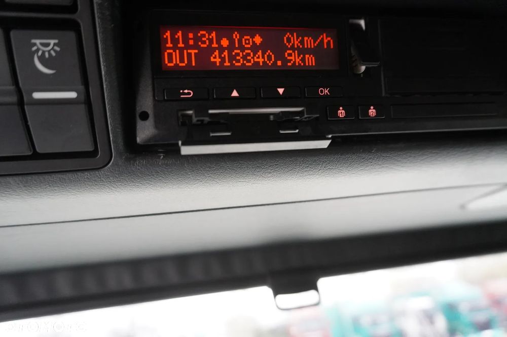 MAN TGS 35.420 8×2 / Rama 6,4 m / 3 osie skrętne / 2 sztuki - 3