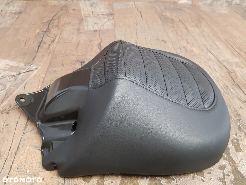 Nowe siedzenie pasażera Harley Davidson V-Rod 51644-06 - 3