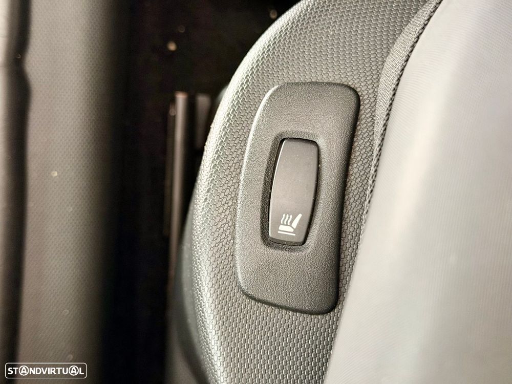 Renault Clio 1.2 TCe Initiale Paris EDC - 40