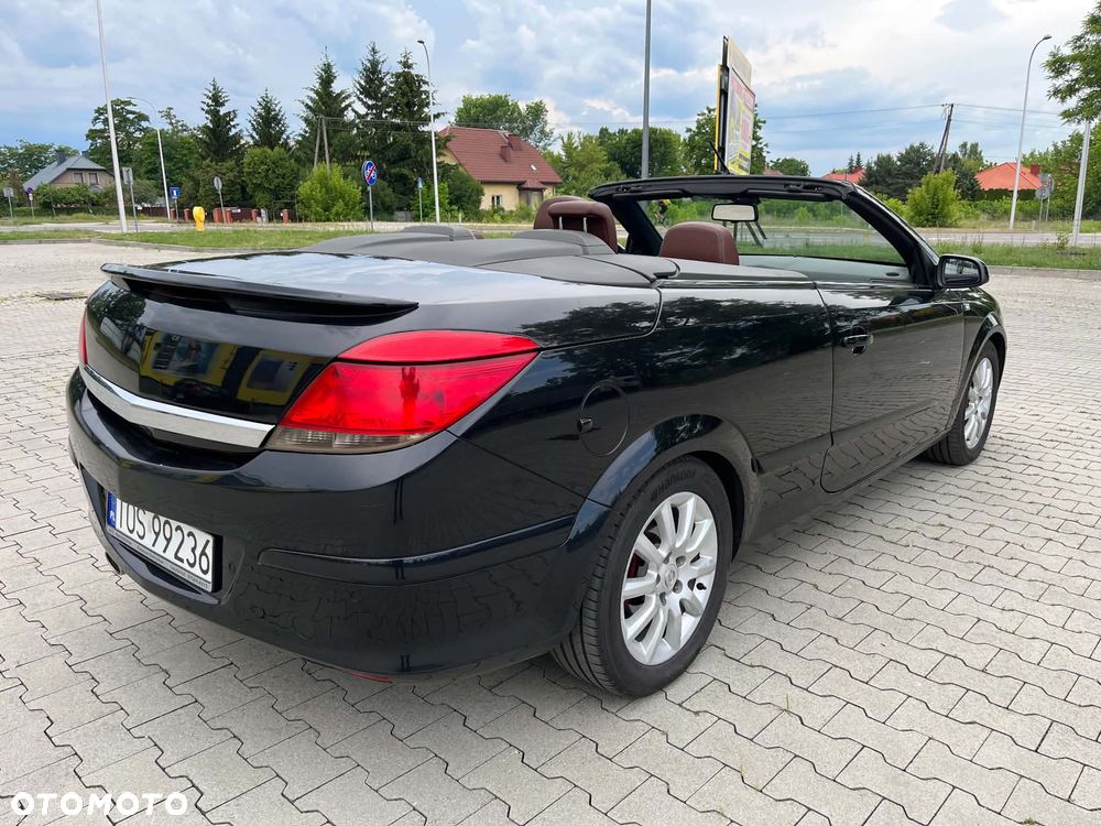 Opel Astra 1.8 Cosmo - 26