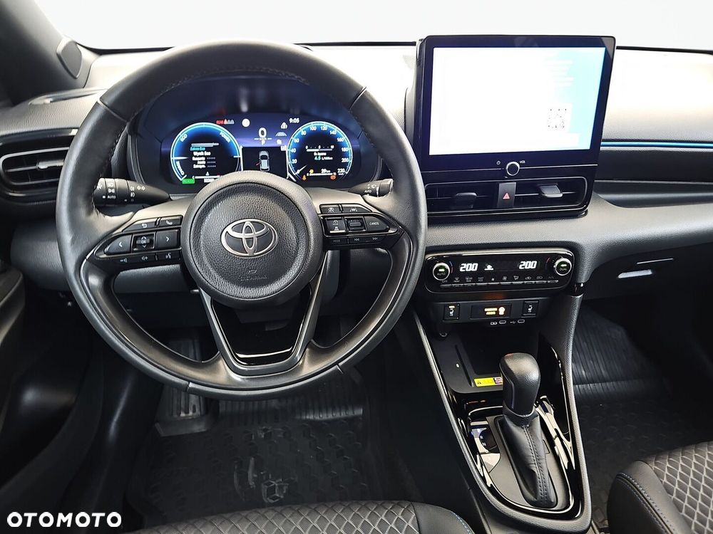 Toyota Yaris - 16