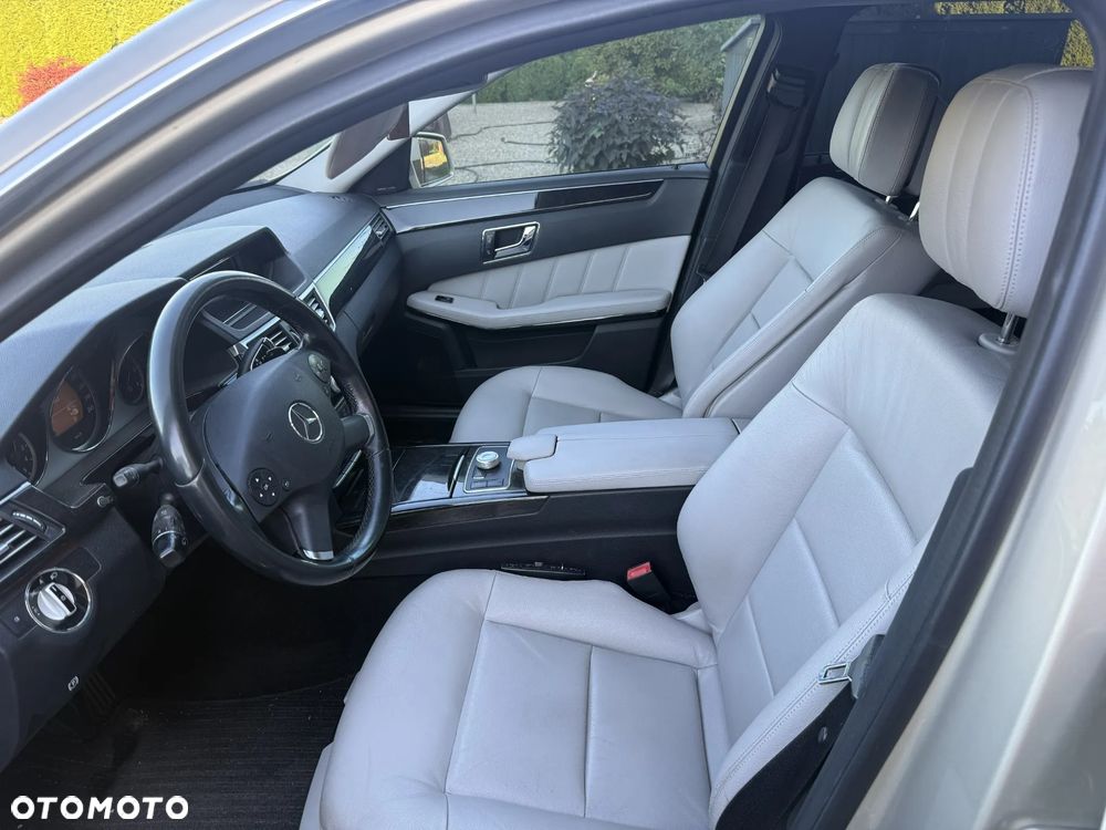 Mercedes-Benz Klasa E 350 CDI 4-Matic BlueEff - 14