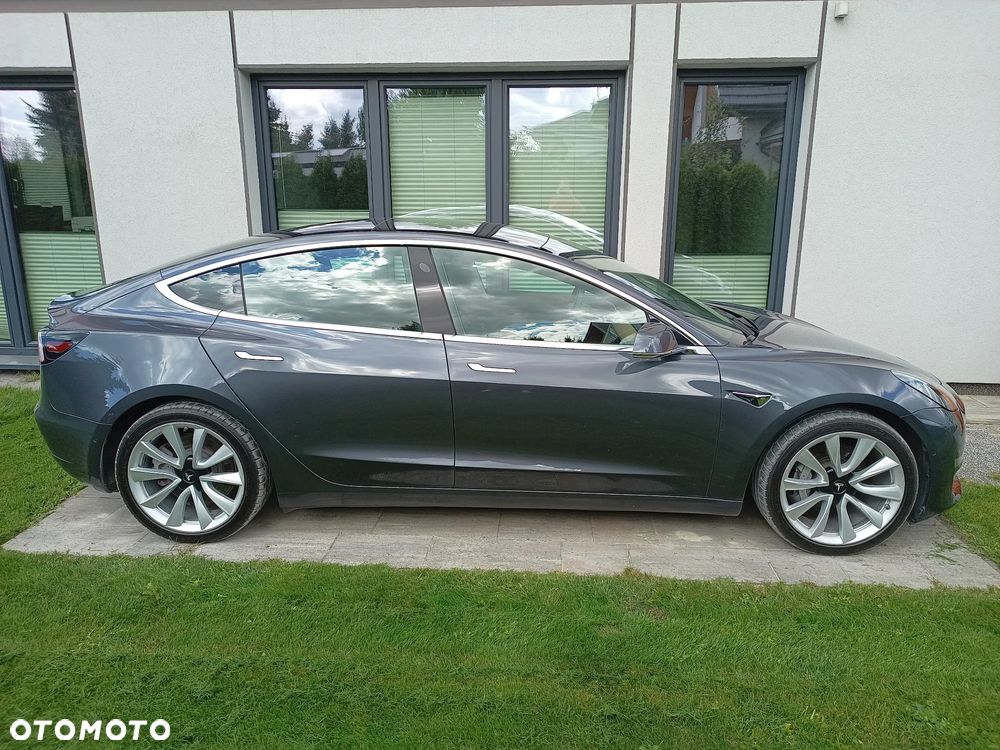 Tesla Model 3 Langstreckenbatterie Allradantrieb Dual Motor - 2