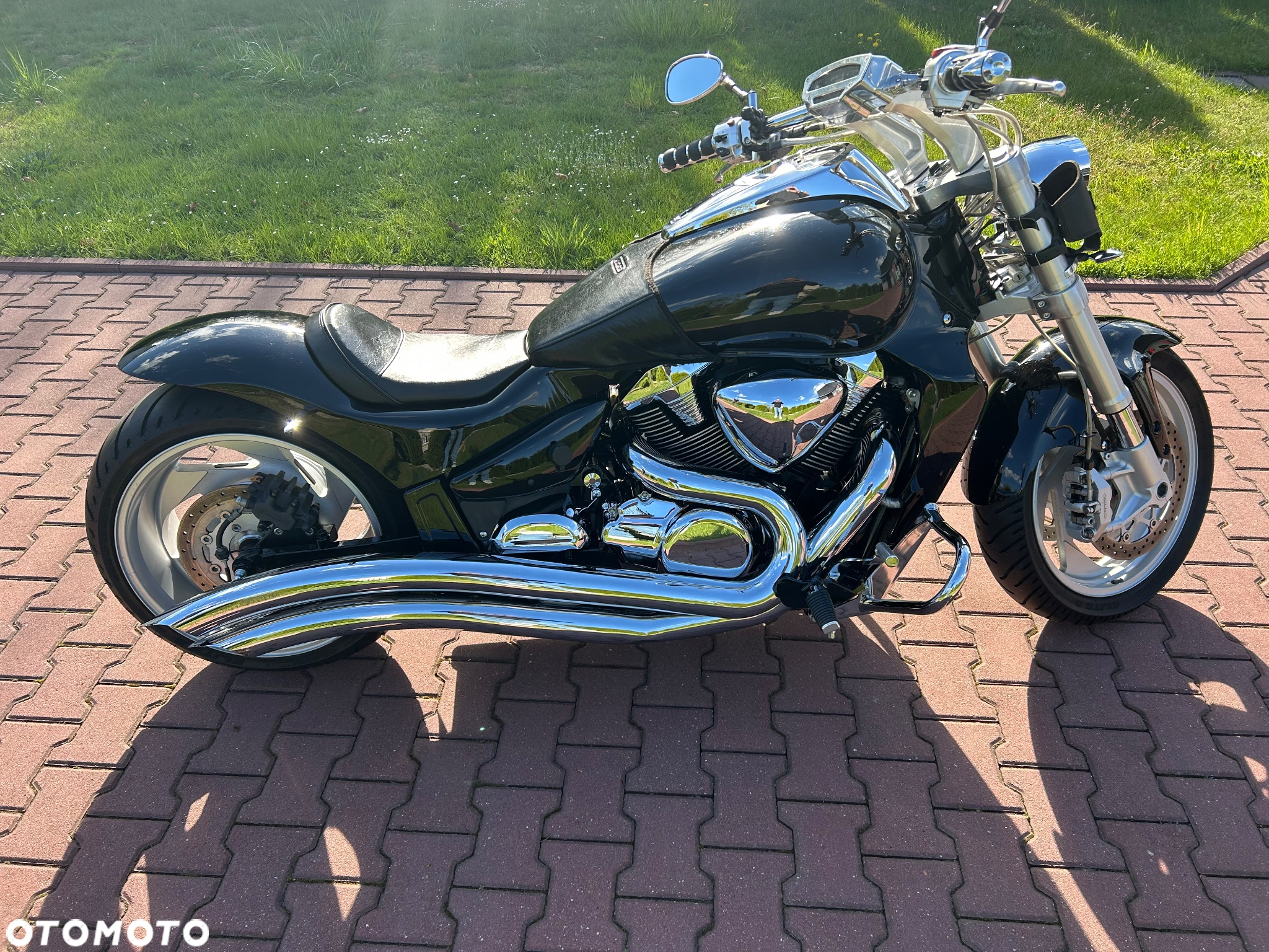 Suzuki Intruder - 25