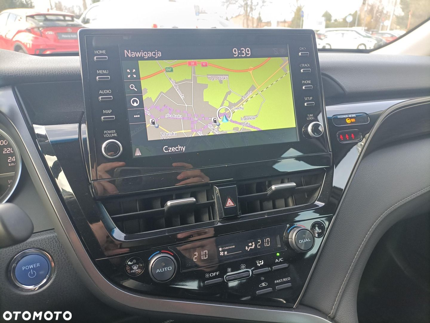 Toyota Camry - 13