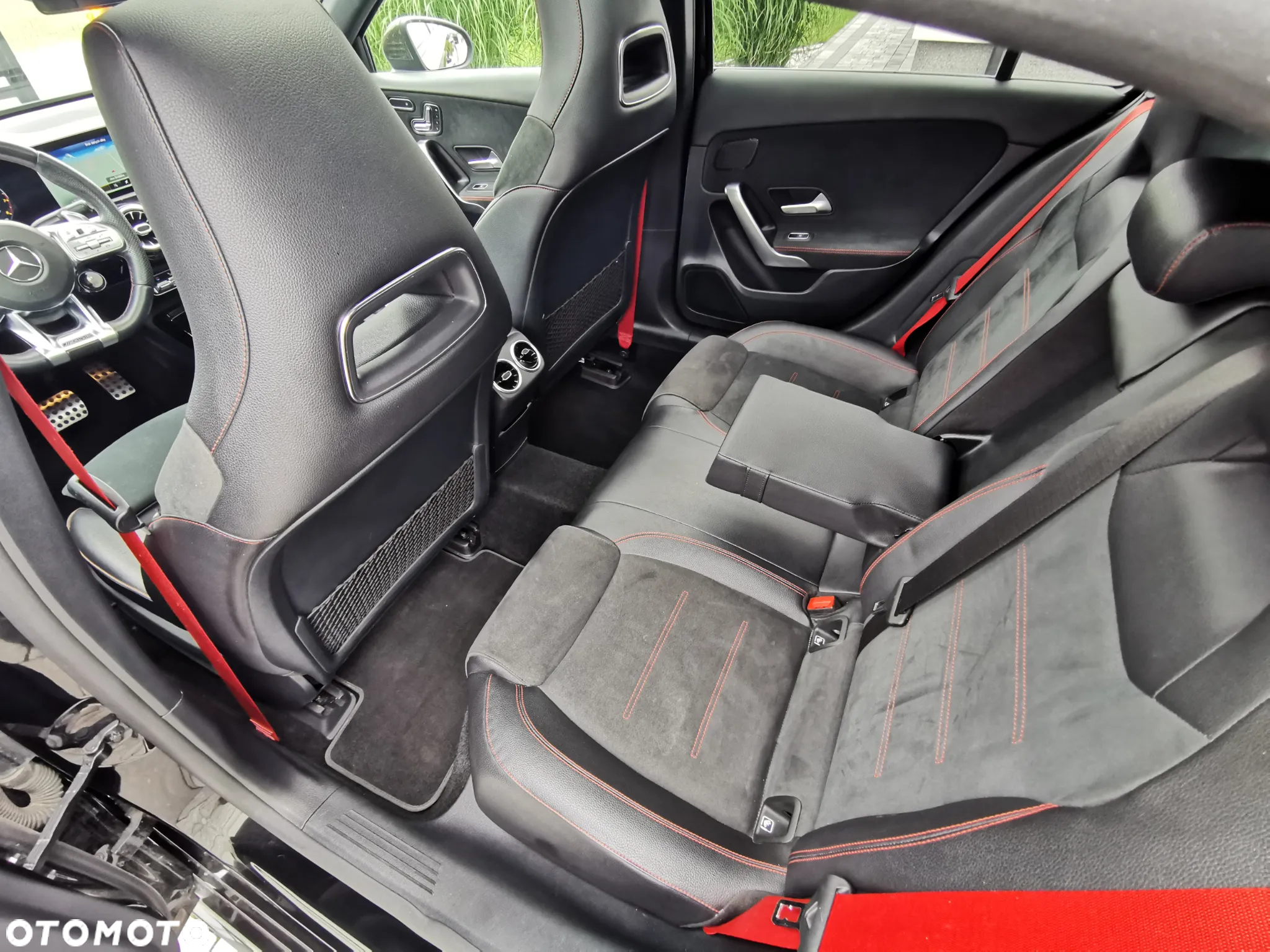 Mercedes-Benz Klasa A 35 AMG 4-Matic 7G-DCT - 13