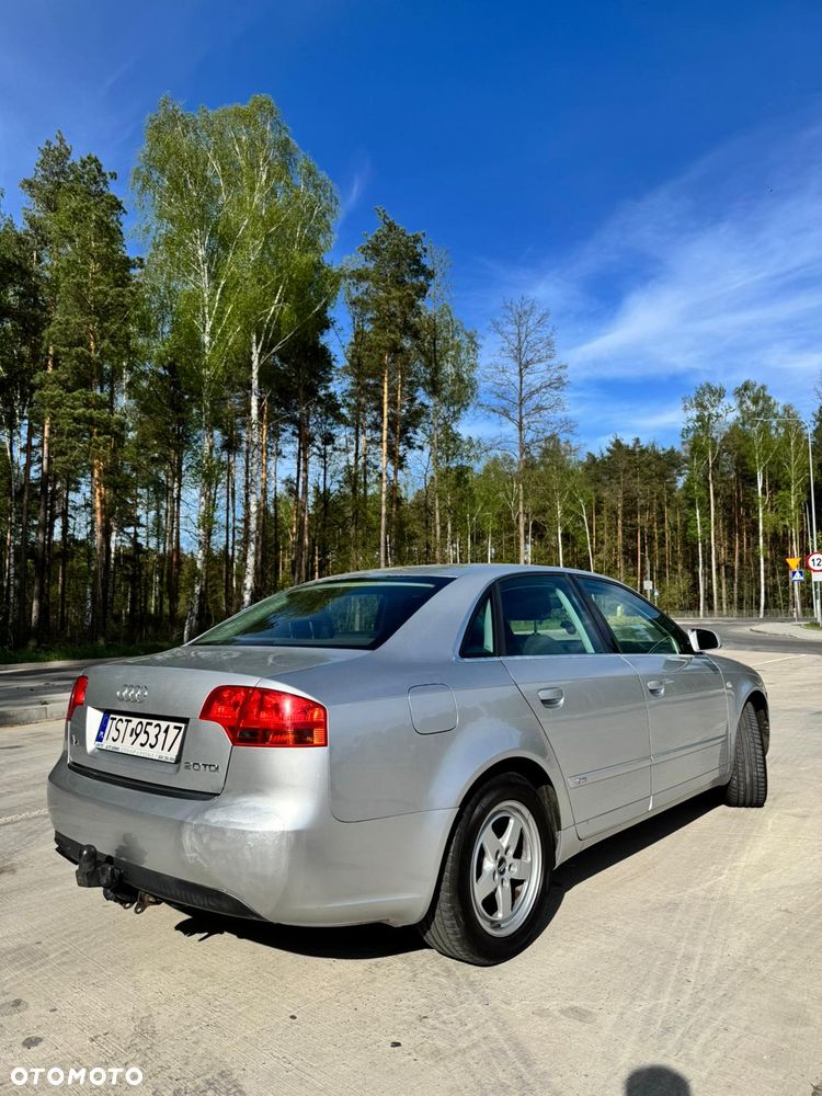 Audi A4 Limousine 2.0 TDI DPF - 5