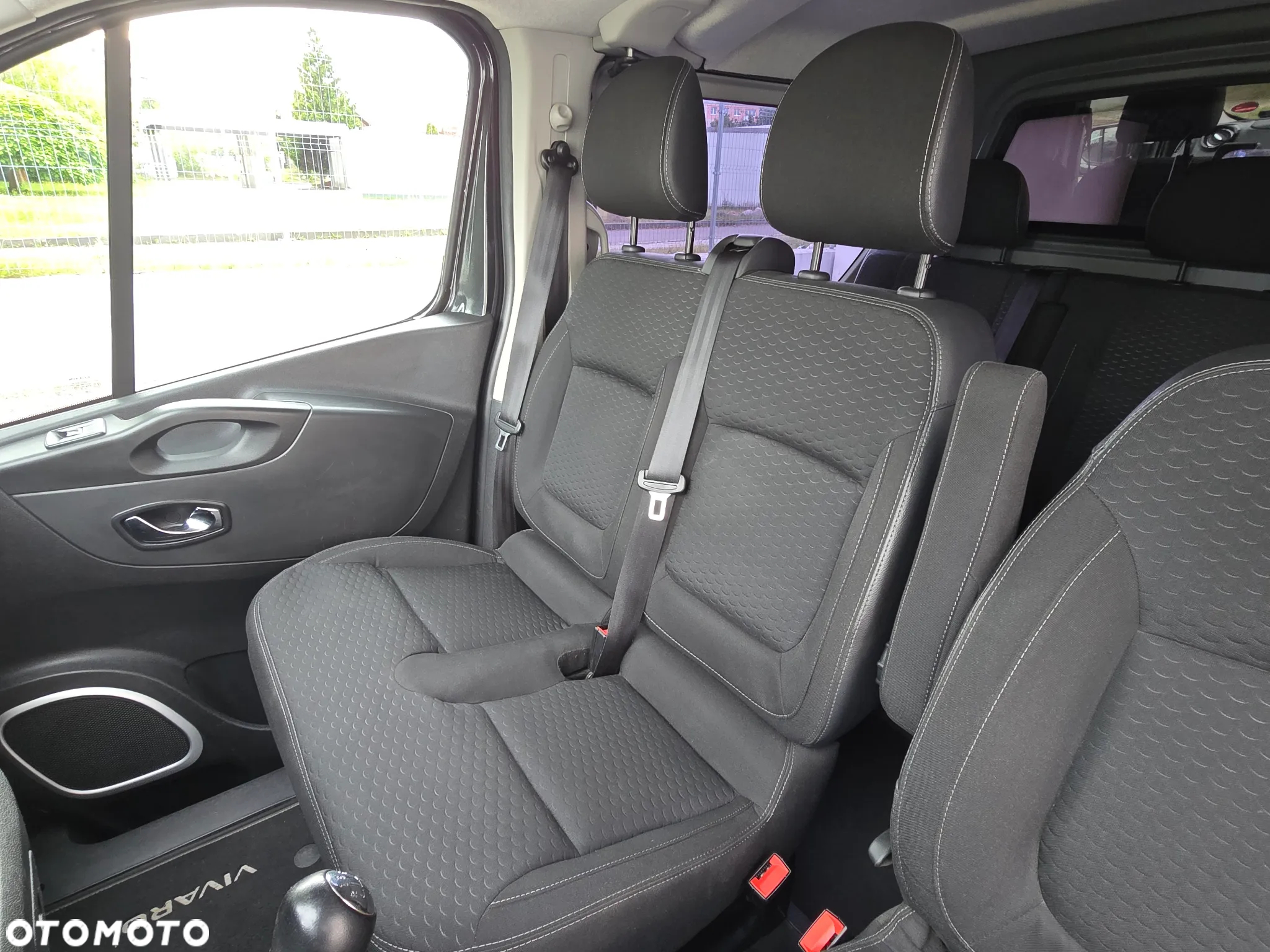 Opel Vivaro L2H1 2,9t Elegance - 15