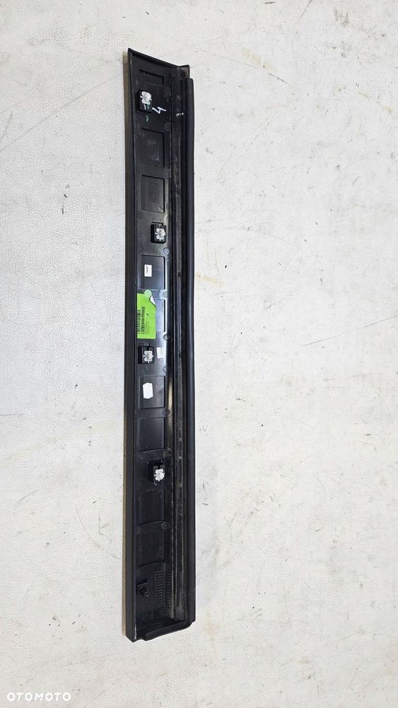 listwa drzwi prawy tył rolls royce cullinan 7448584-07 - 6
