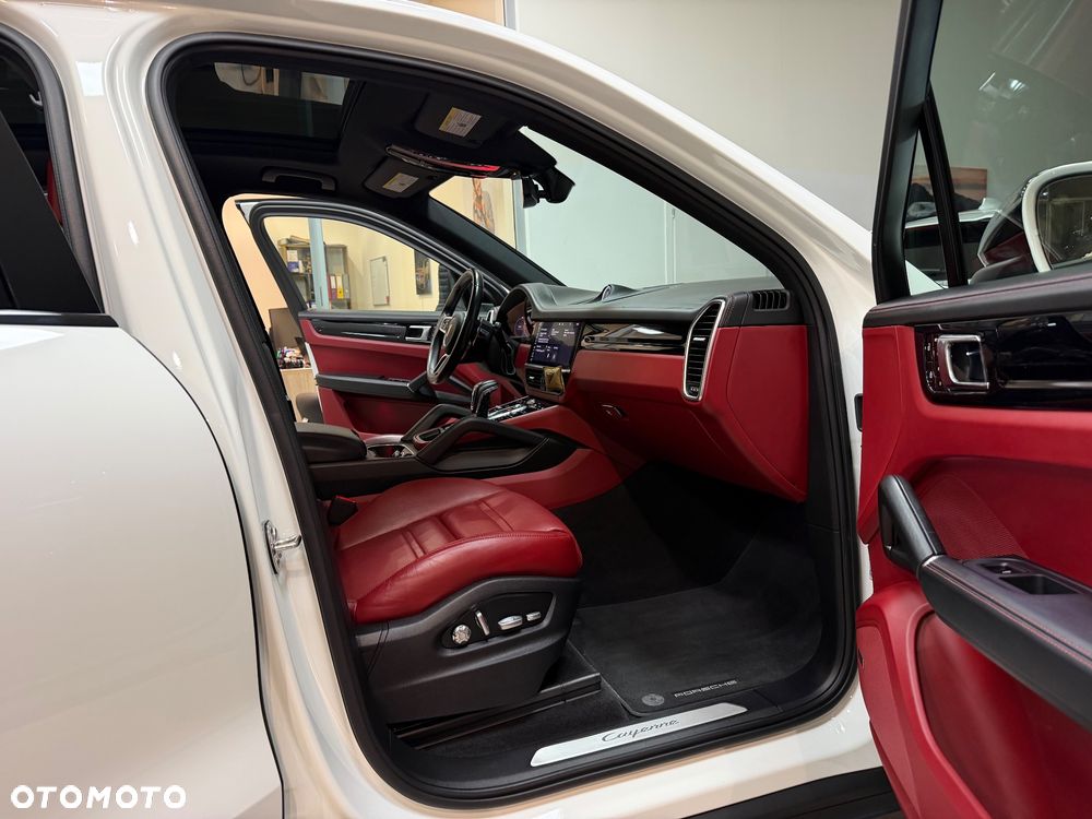 Porsche Cayenne Platinum Edition - 28