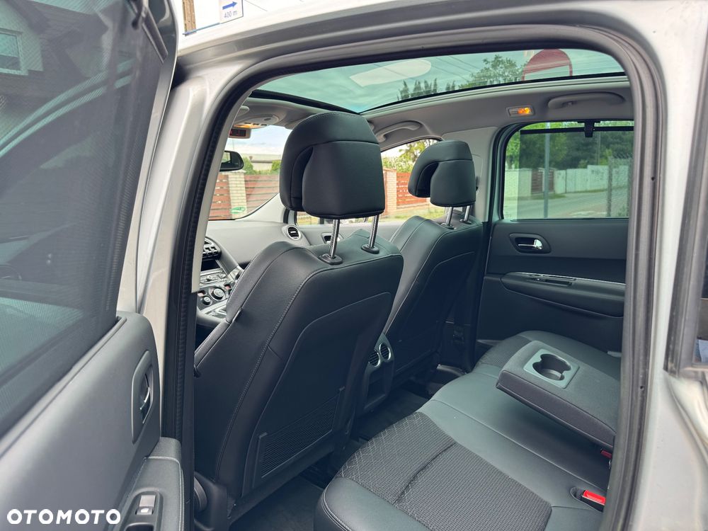 Peugeot 3008 HDi FAP 150 Platinum - 17