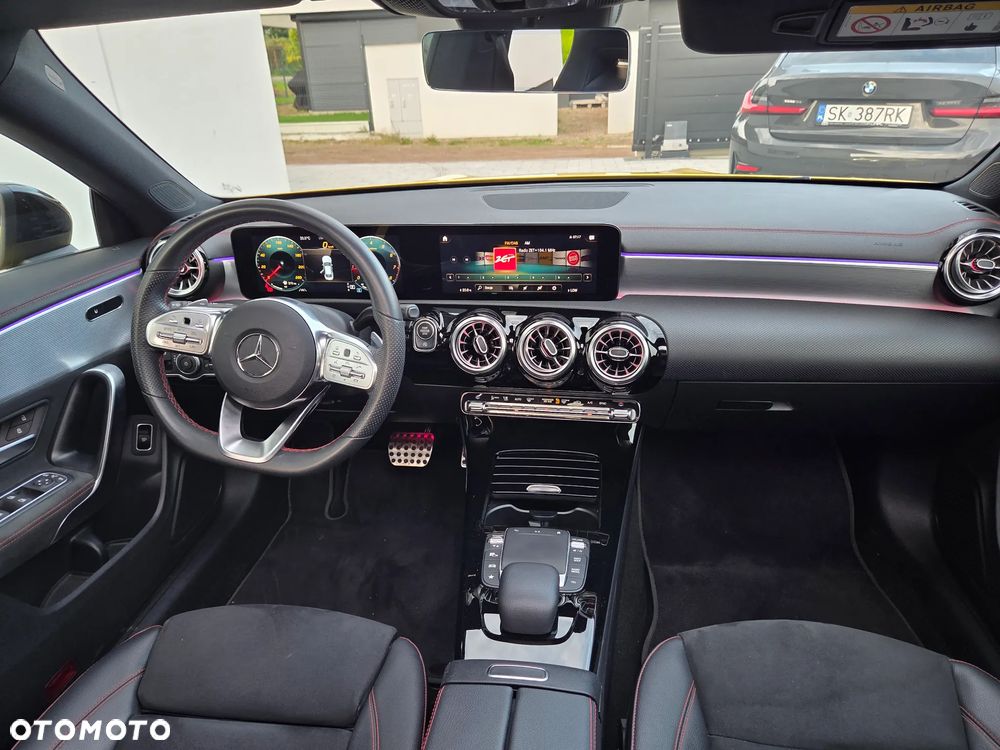 Mercedes-Benz CLA 250 4-Matic AMG Line 7G-DCT - 20