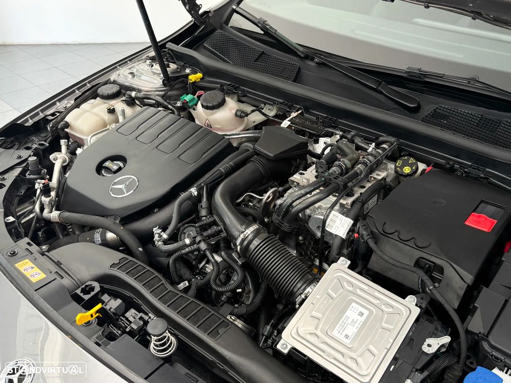 Mercedes-Benz A 250 Limousine - 34