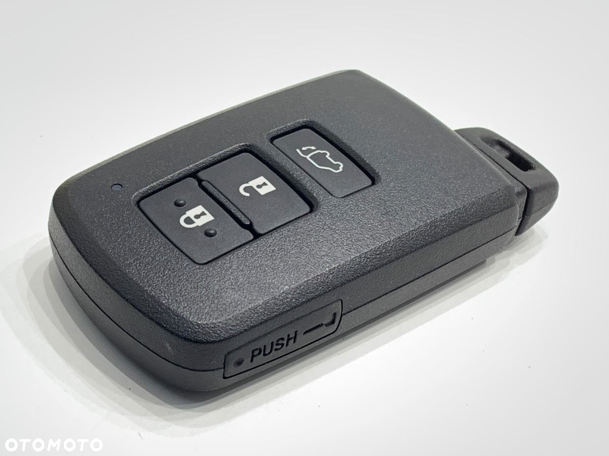 KLUCZYK PILOT - 449.00 PLN - TOYOTA RAV 4 IV (_A4_) 2012 - 2022 2.5 Hybrid (AVA42_) 114 kW [155 KM] - 2