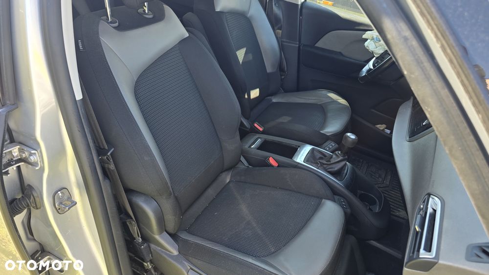 Citroën C4 Picasso 1.6 e-HDi Attraction - 18