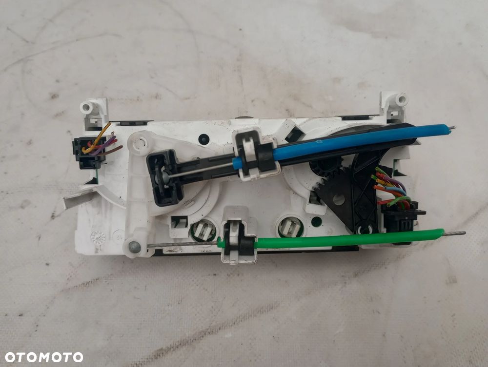 Citroen C3 Picasso Panel Sterowania Klimatyzacji - 4