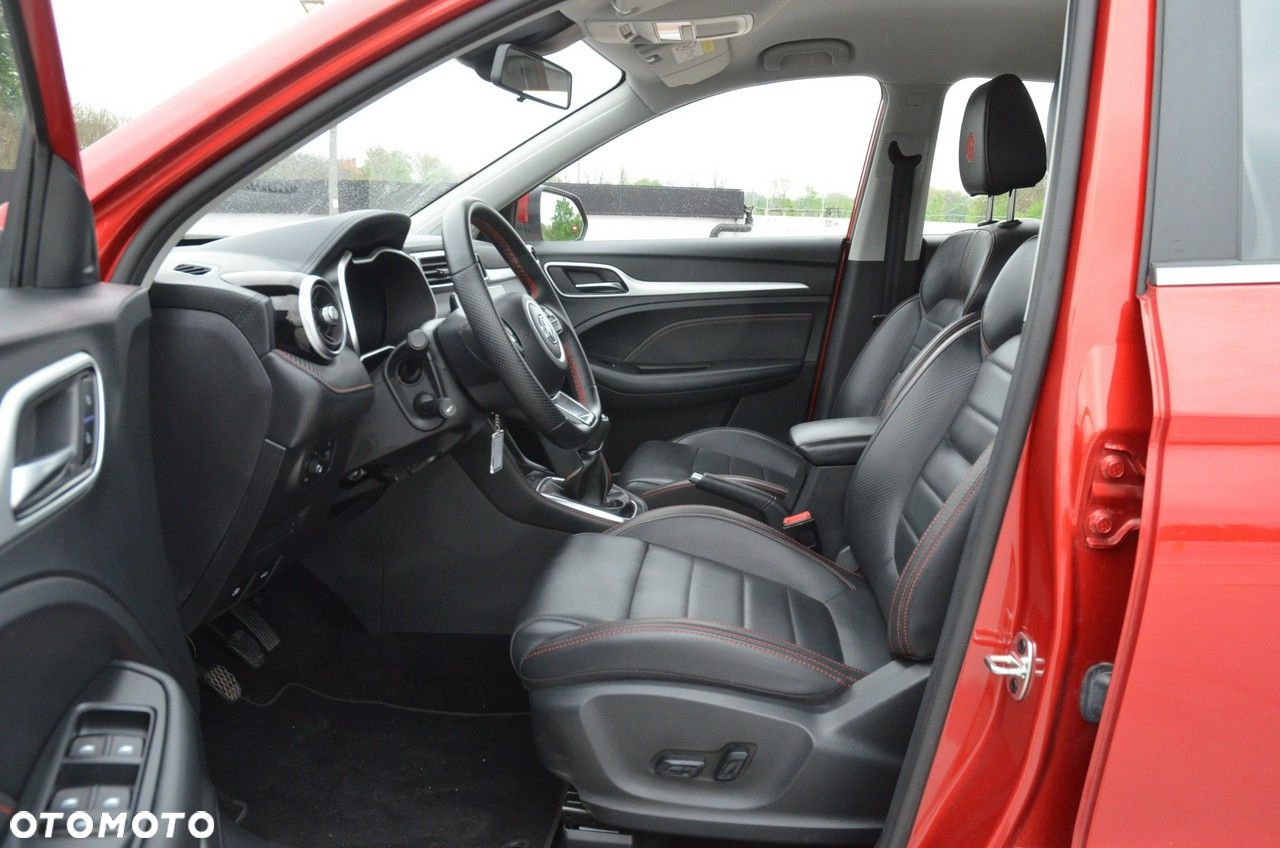 MG ZS - 28