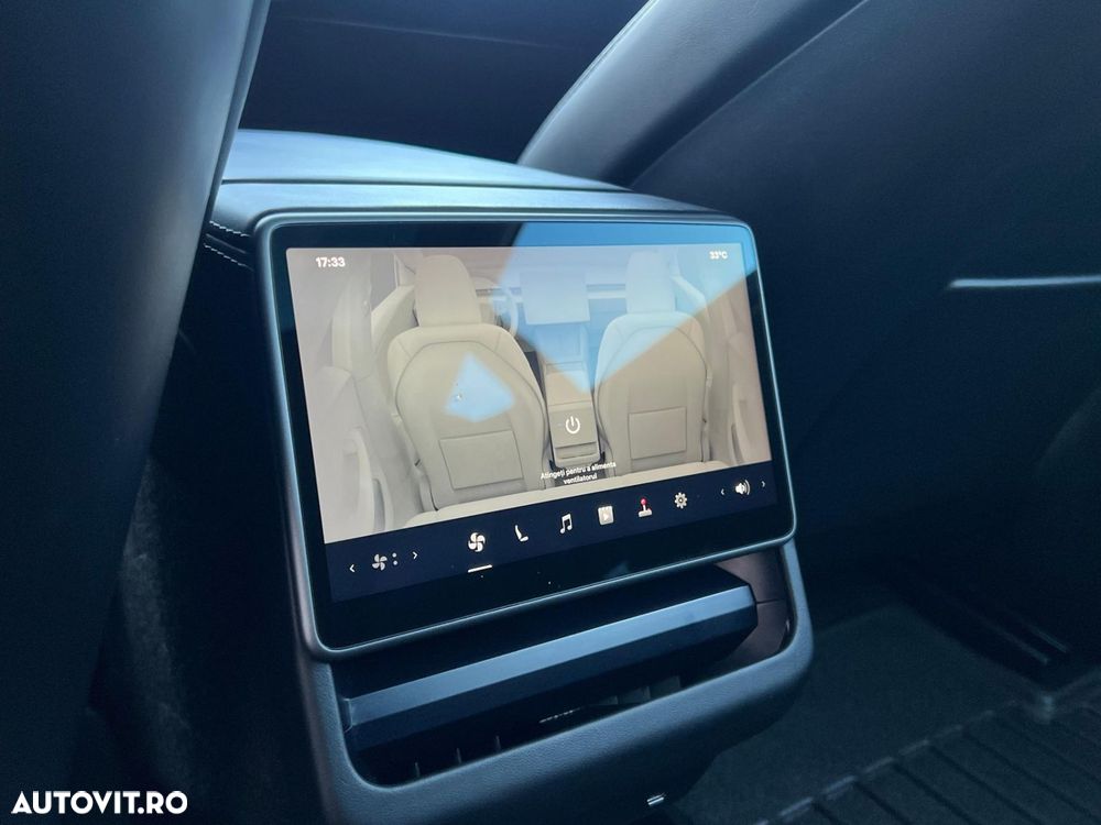 Tesla Model 3 - 19
