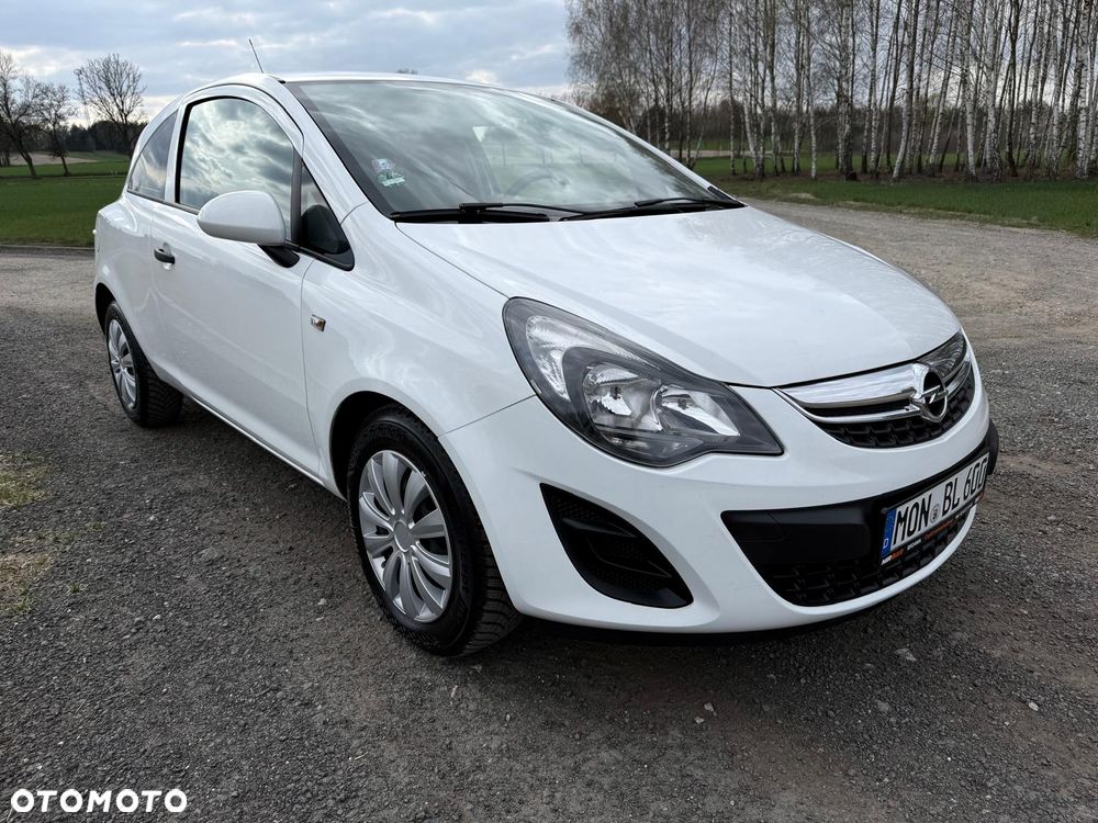 Opel Corsa 1.2 16V Essentia - 4