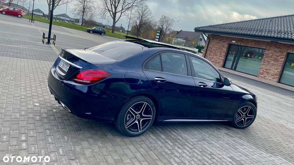 Mercedes-Benz Klasa C 300 4Matic 9G-TRONIC AMG Line - 7