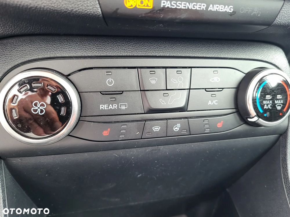 Ford Fiesta 1.1 S&S TREND - 12