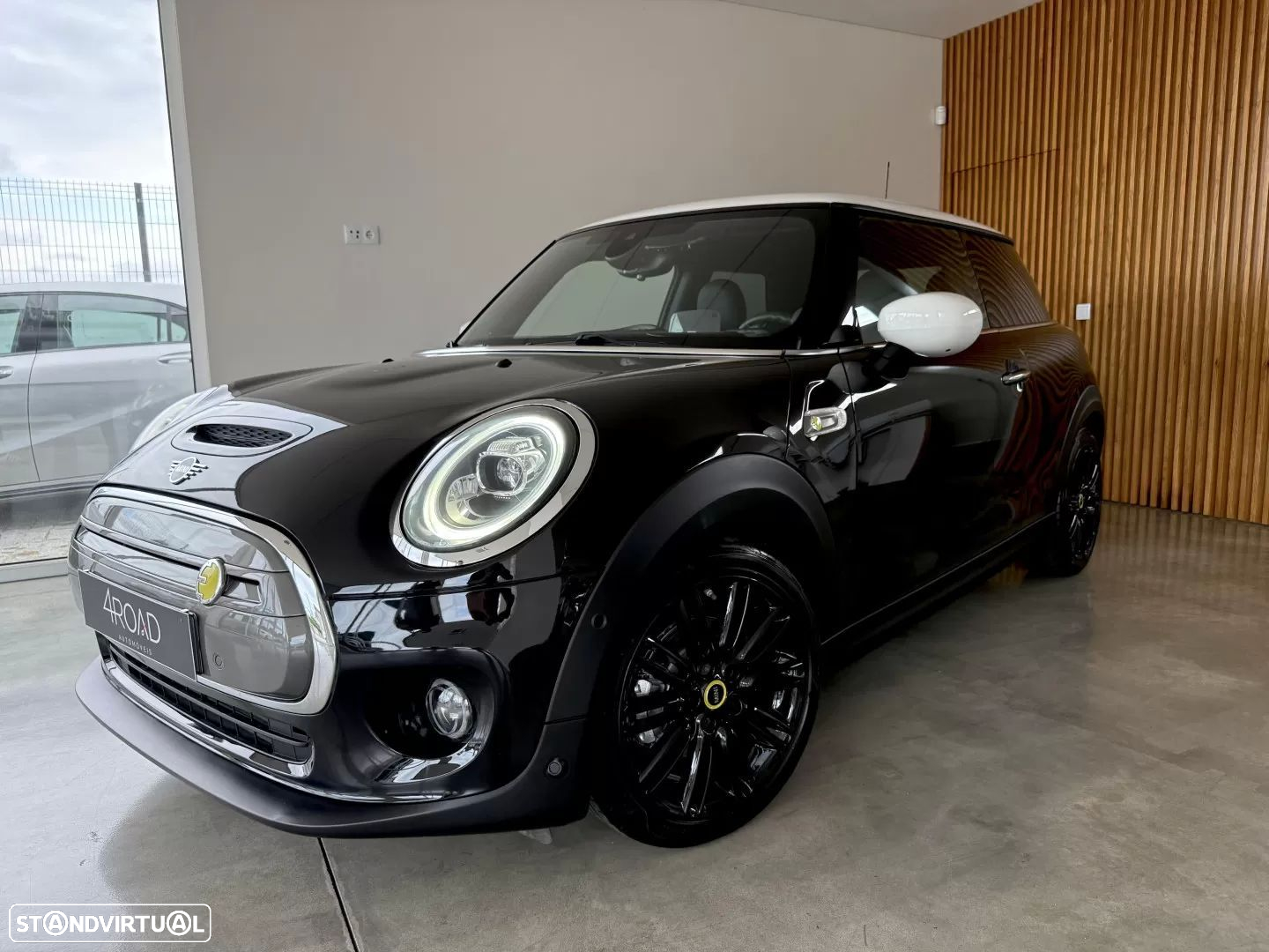 MINI 3 Portas Cooper SE - 4
