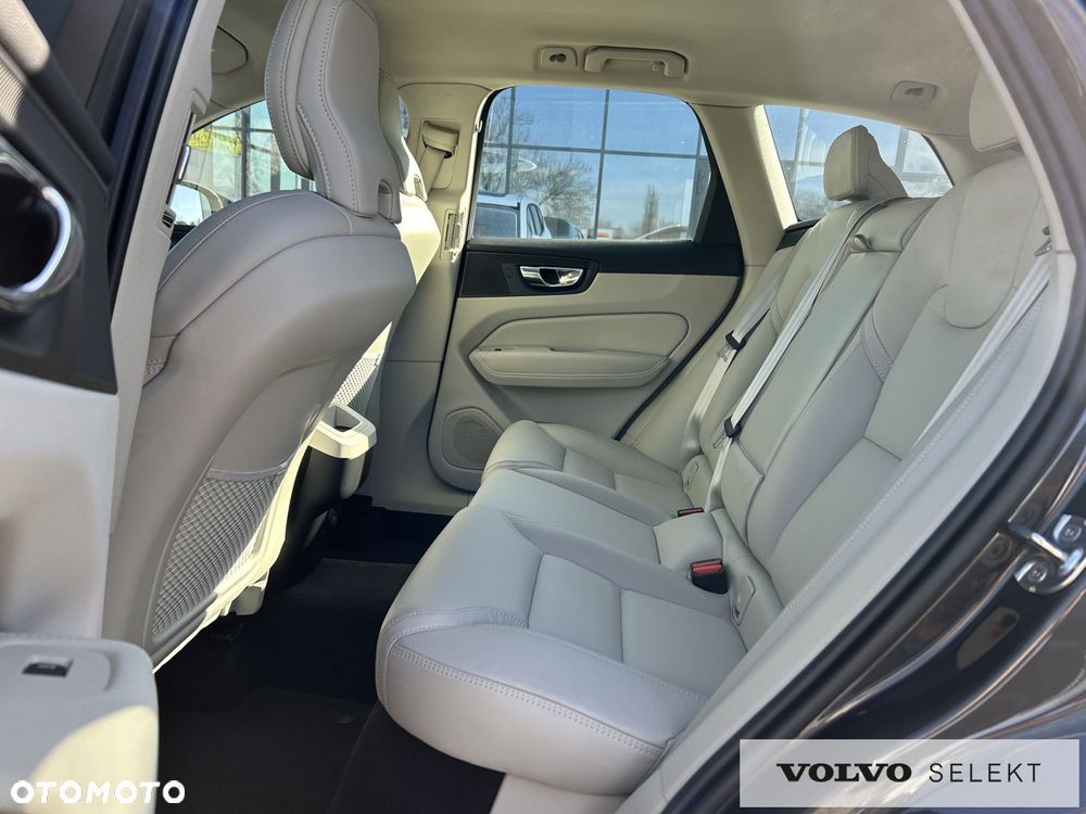 Volvo XC 60 - 33