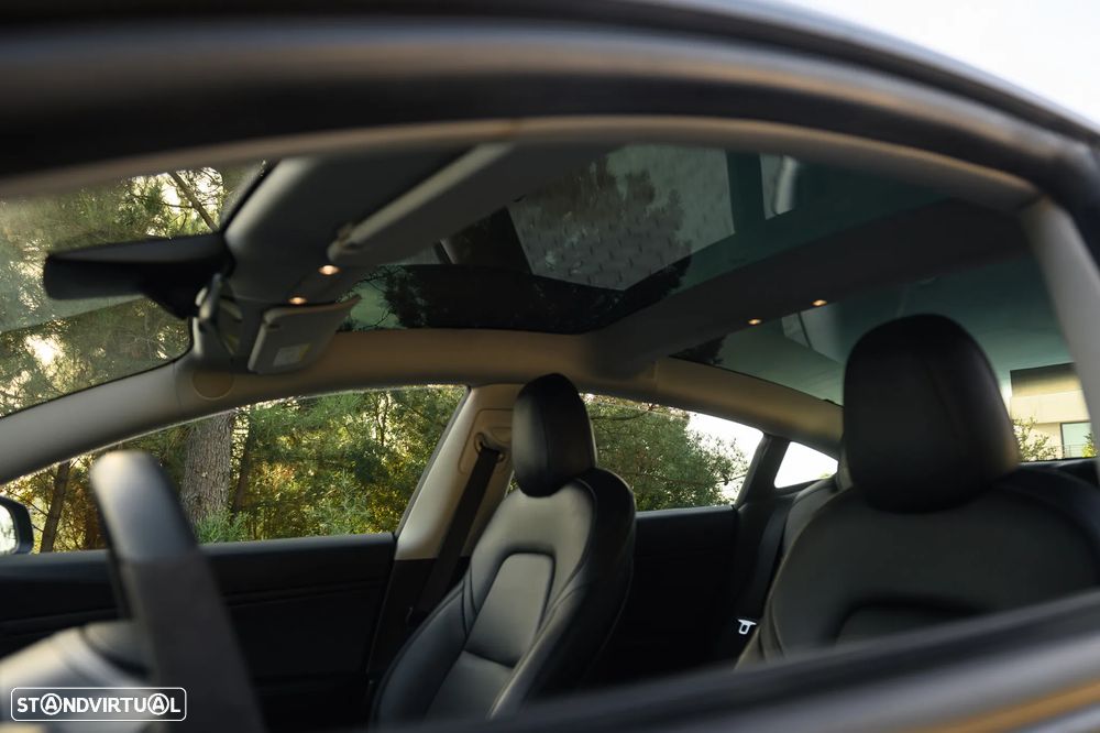 Tesla Model 3 Long Range Tração Integral - 31