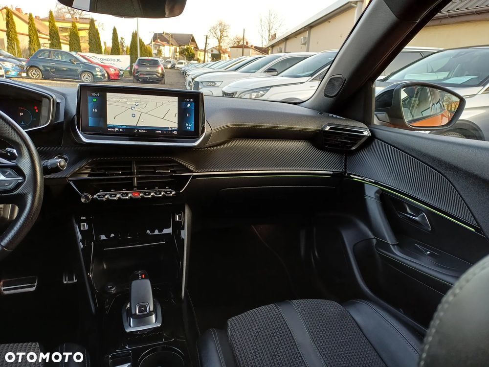 Peugeot 2008 PureTech 130 EAT8 GT Pack - 20