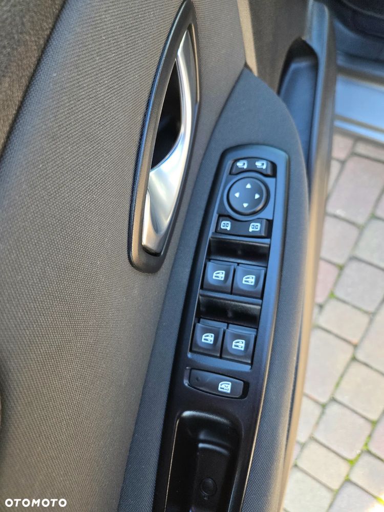 Renault Scenic 1.6 16V 110 TomTom Edition - 12