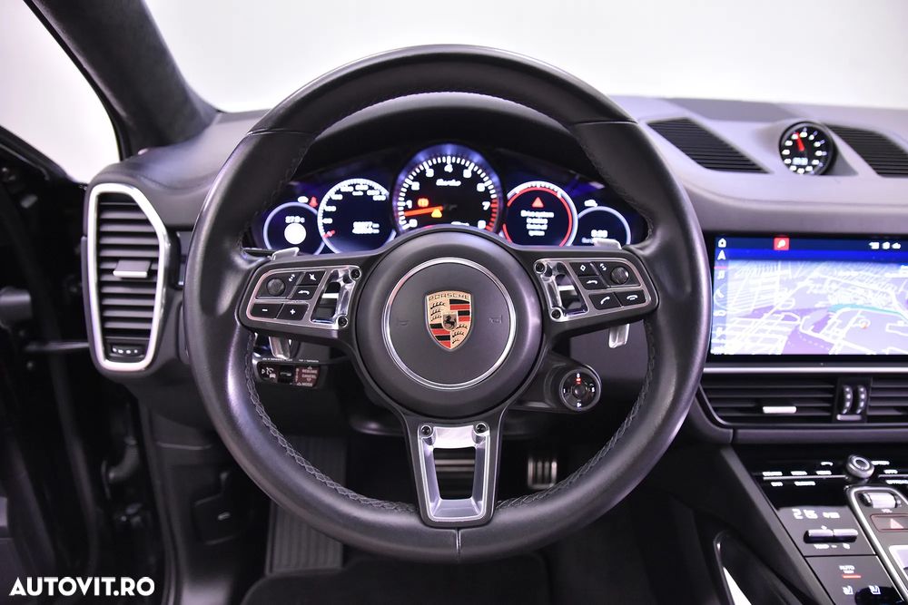 Porsche Cayenne Coupe - 16