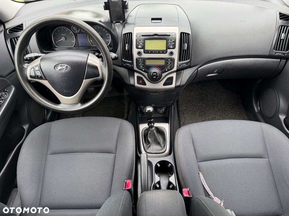 Hyundai i30 i30cw 1.6 Edition Plus - 14