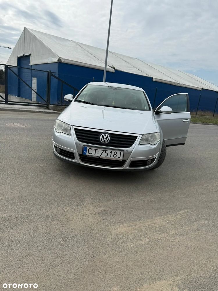 Volkswagen Passat 2.0 TDI DPF Comfortline - 12