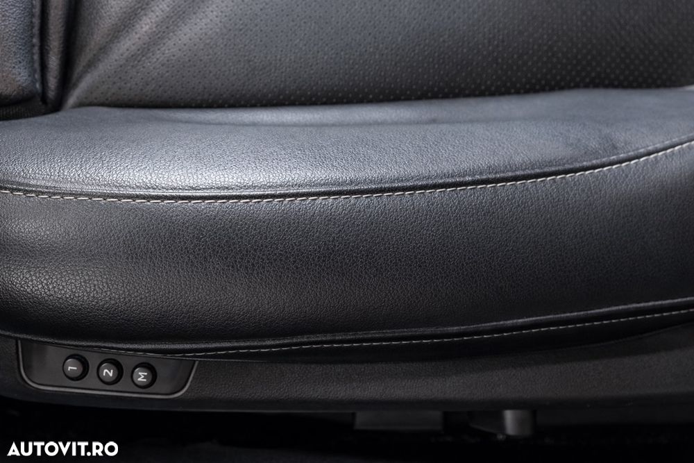 Opel Grandland X 1.2 Start/Stop Automatik Business INNOVATION - 18