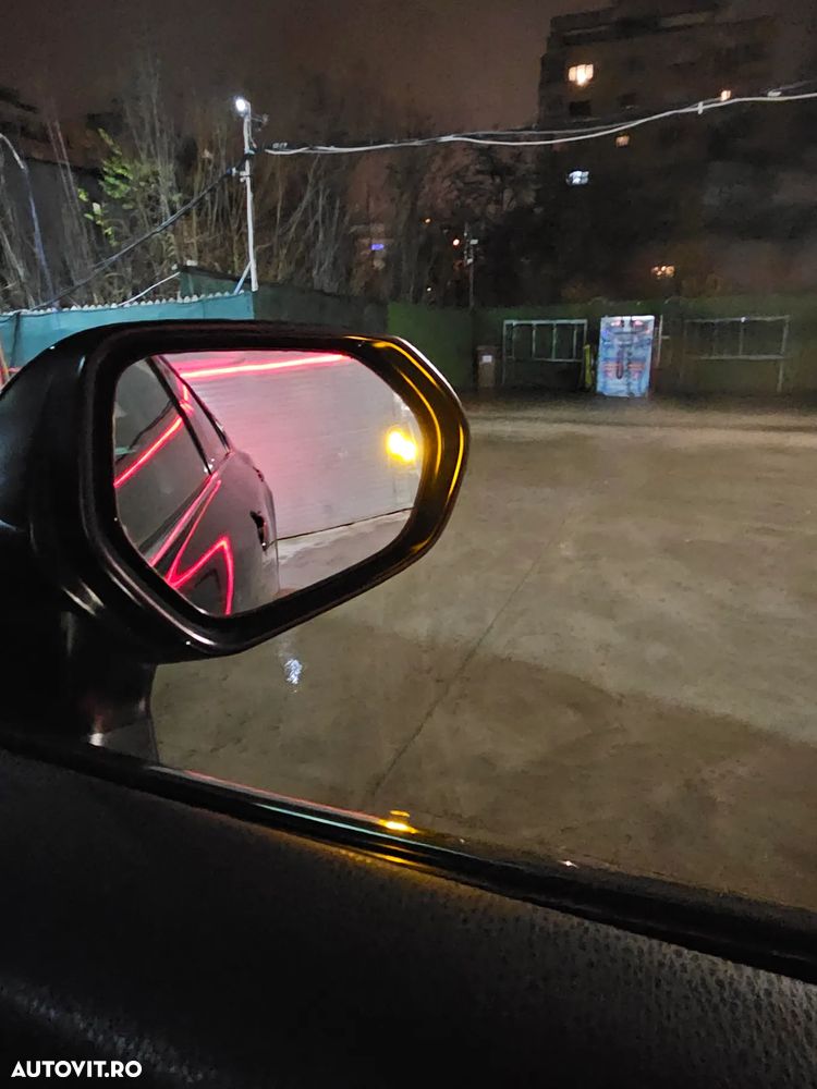 Toyota Camry Executive - 35