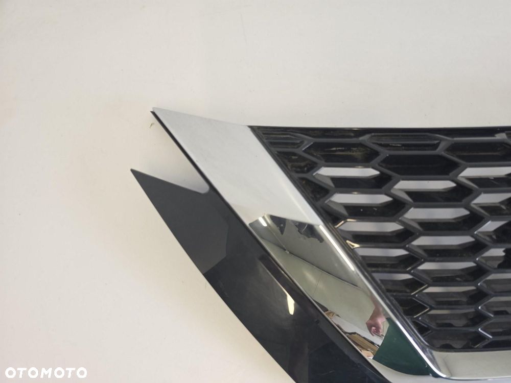 GRILL ATRAPA NISSAN JUKE II 2 19-> 623106PA0A - 2