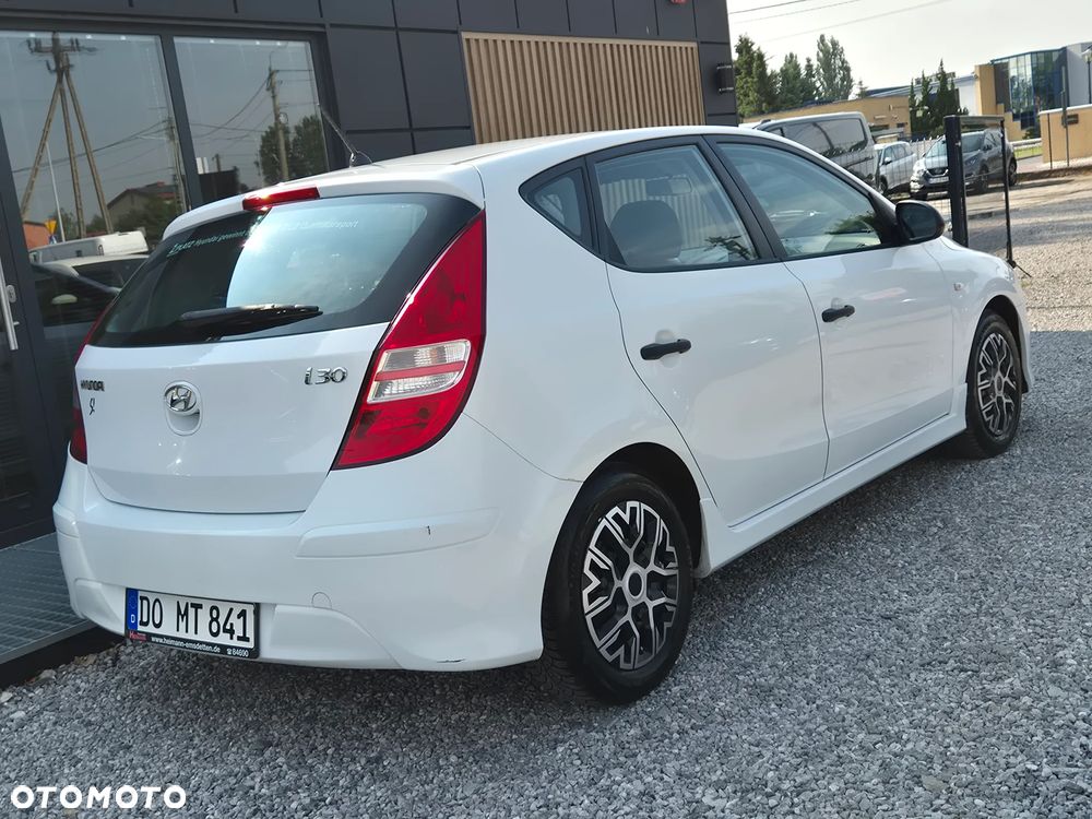 Hyundai i30 1.4 Blue Comfort - 13