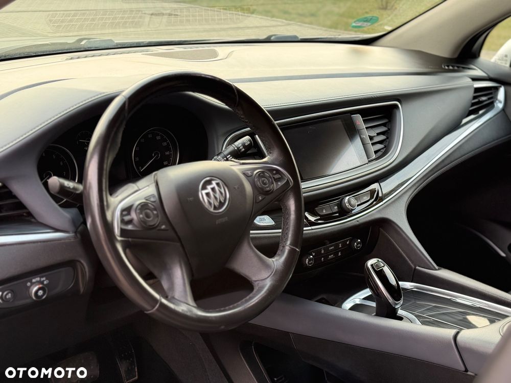 Buick Enclave - 23