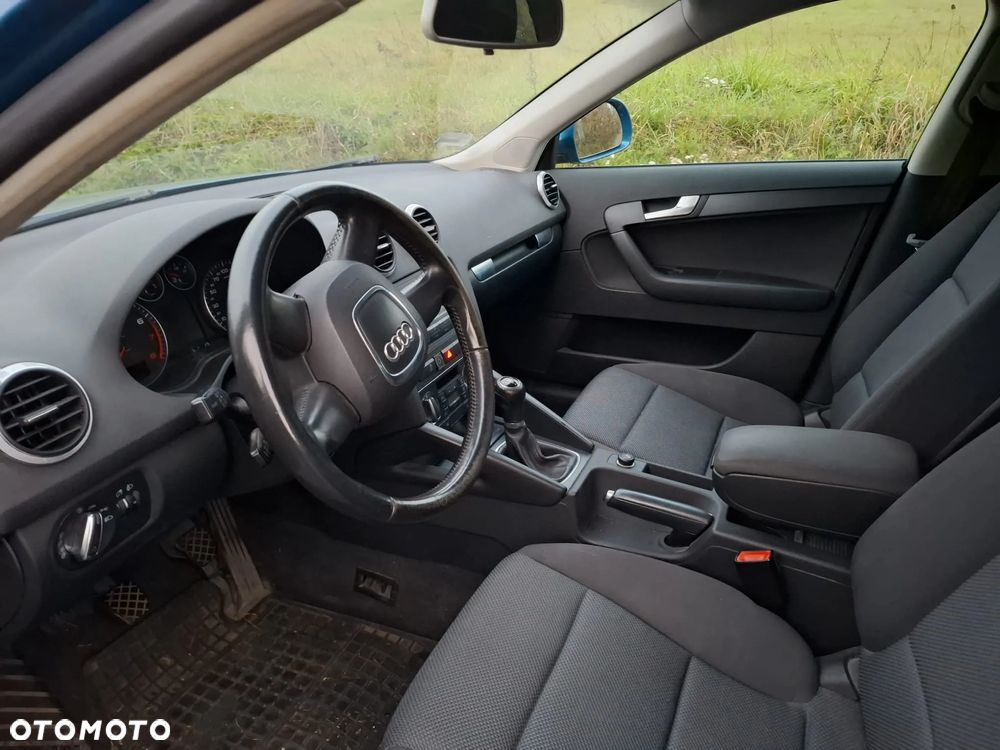 Audi A3 1.6 Ambition - 8