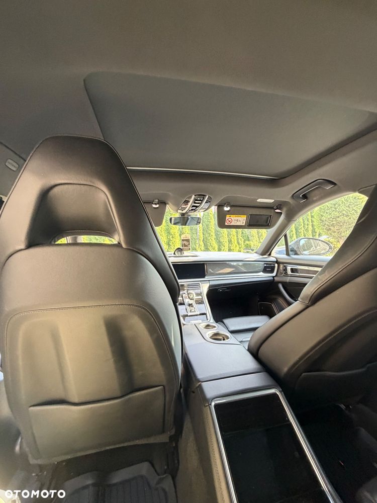 Porsche Panamera - 20