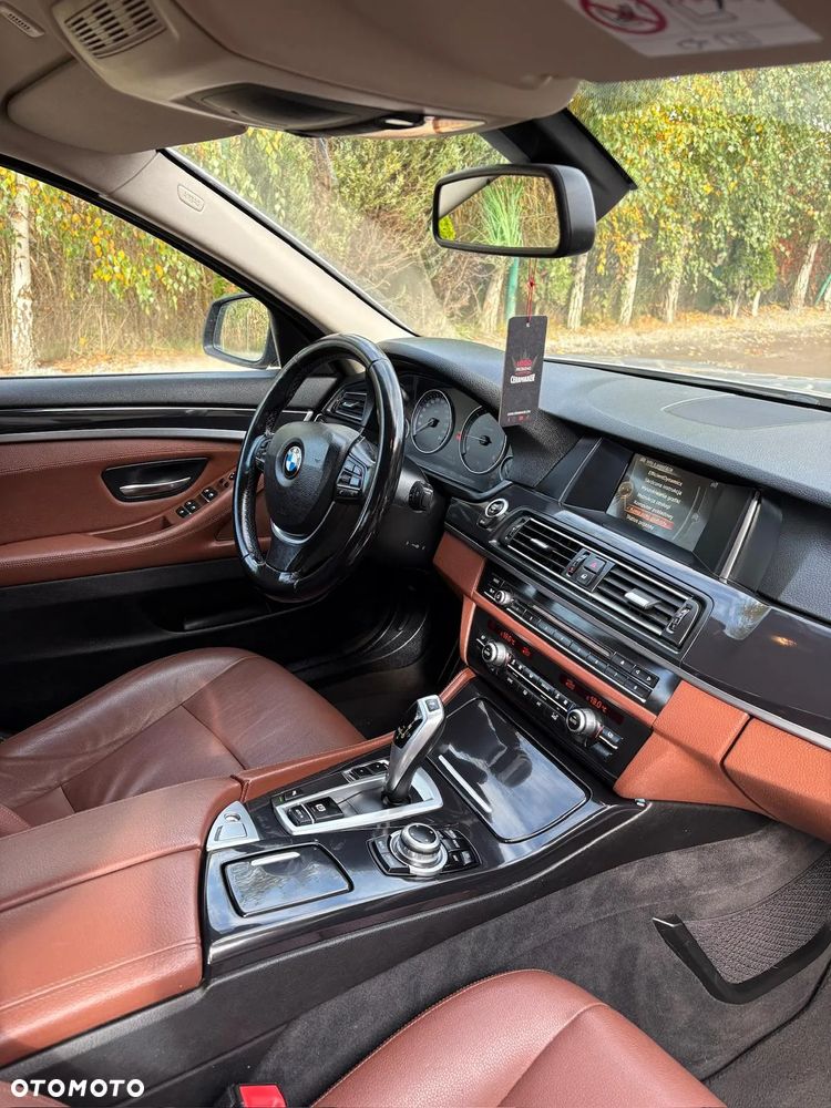 BMW Seria 5 520d - 22