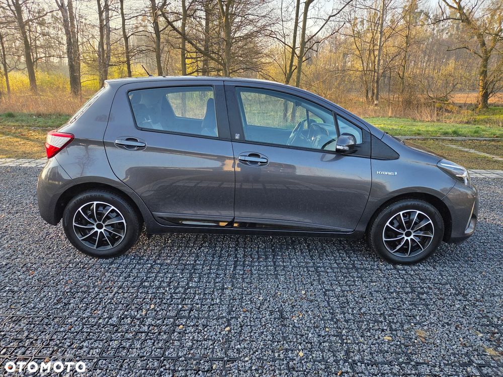 Toyota Yaris 1.5 VVT-i Team Deutschland - 2